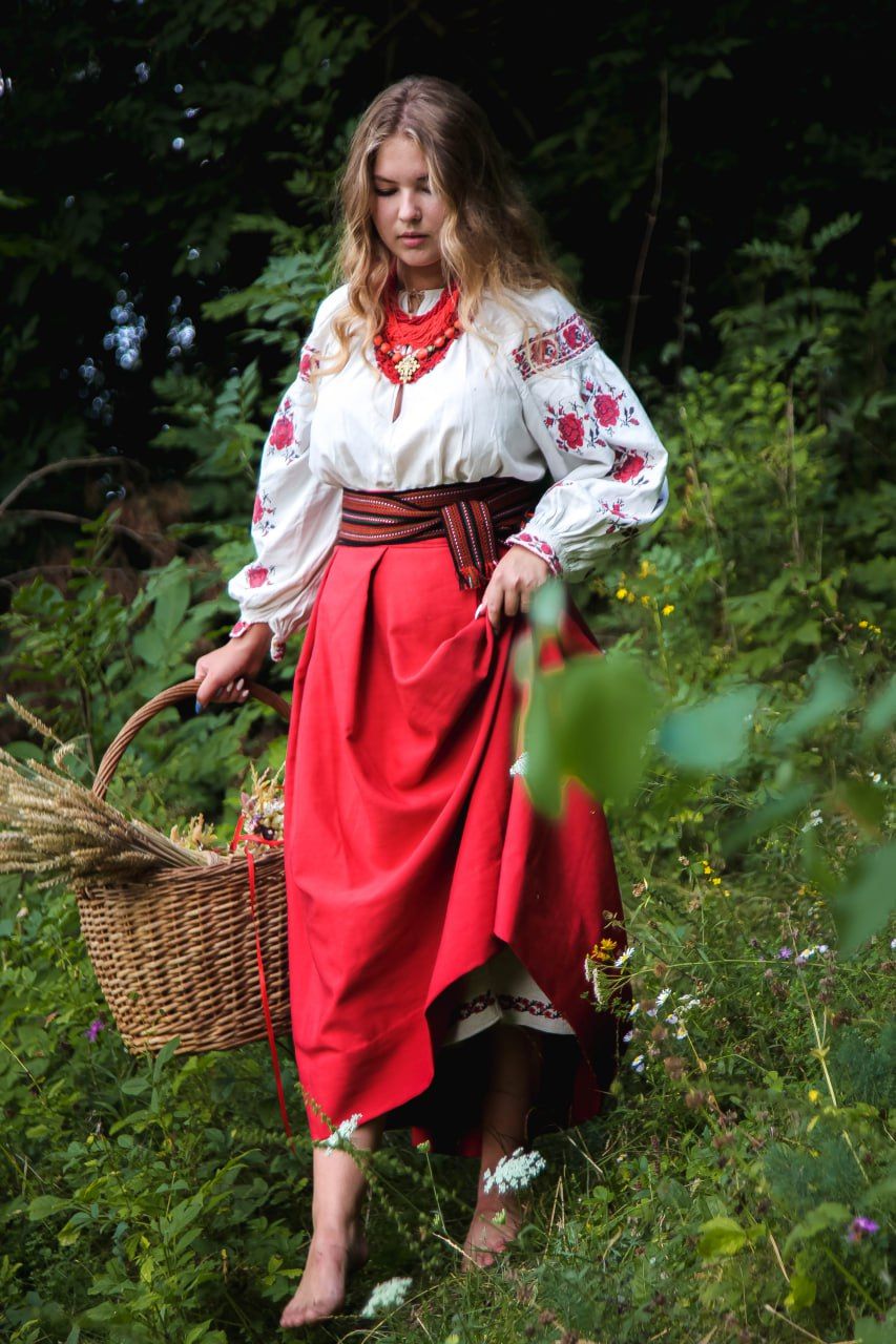 Slavic girls in Amravati