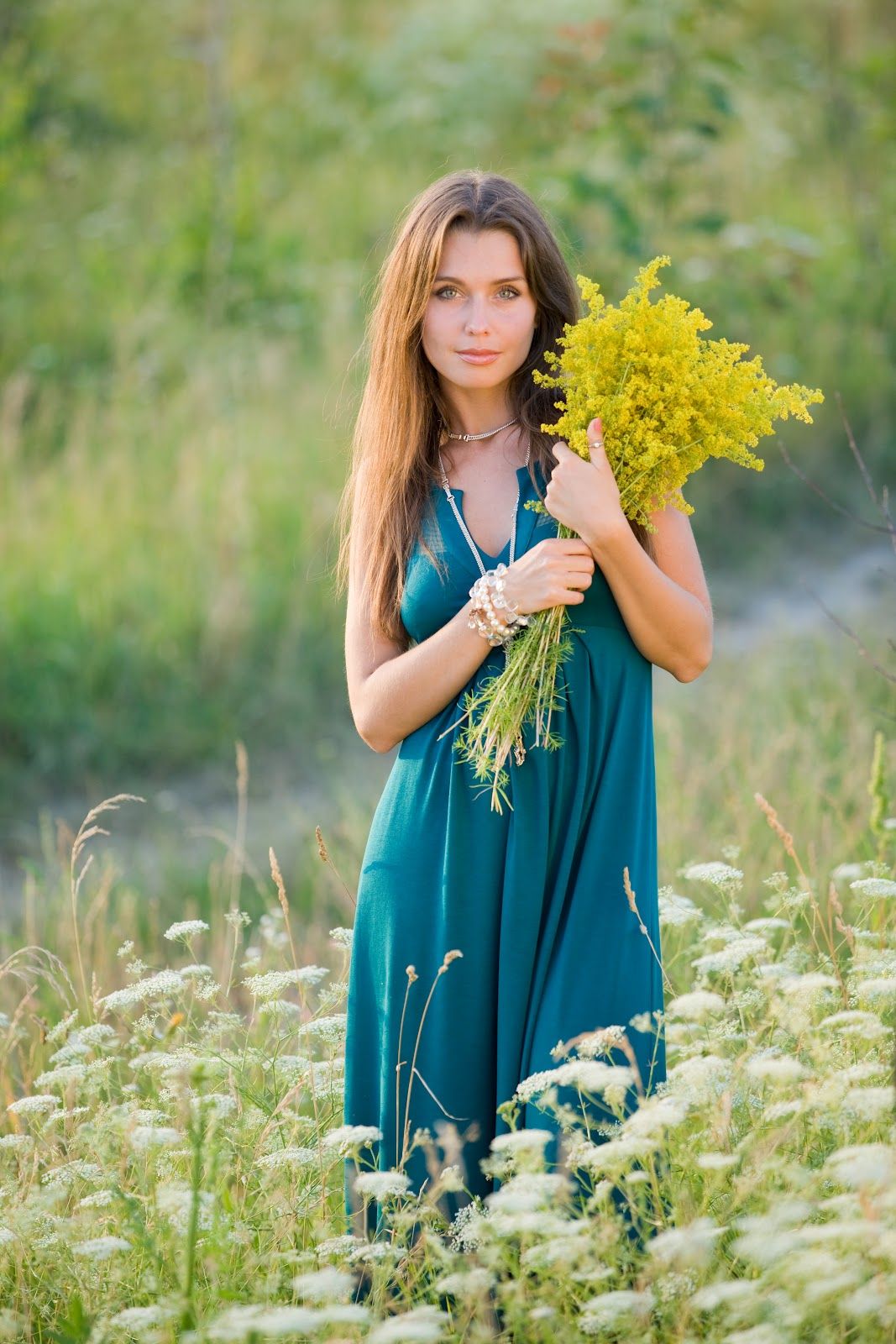 Slavic women in Amravati